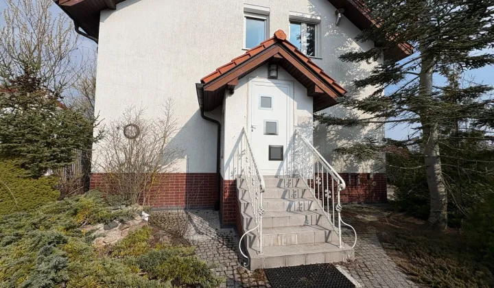 dom wolnostojący, 5 pokoi Mikołajki, ul. Kolejowa