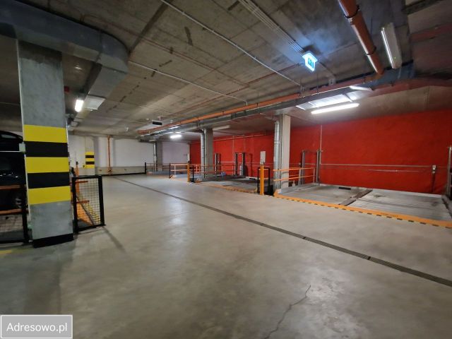 Garaż/miejsce parkingowe Warszawa Wola, ul. Siedmiogrodzka. Zdjęcie 1