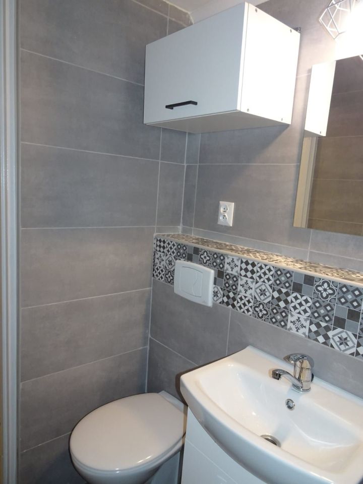 Mieszkanie 1-pokojowe Dzierżoniów. Zdjęcie 3