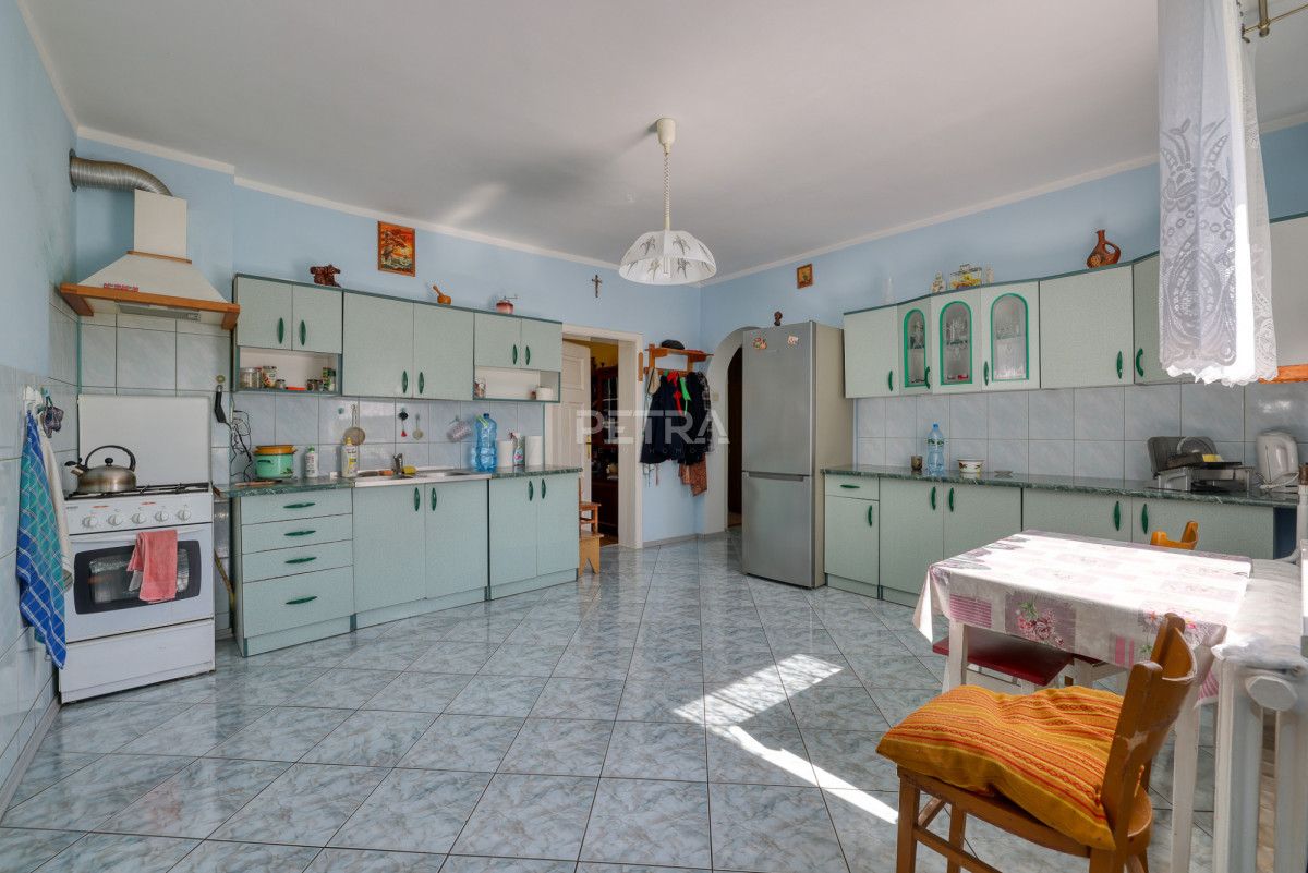 dom wolnostojący, 5 pokoi Zembrzus-Mokry Grunt. Zdjęcie 5