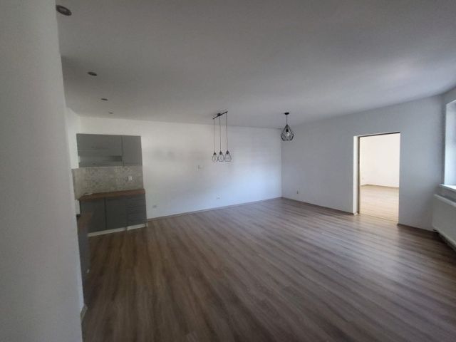 Mieszkanie 3-pokojowe Ińsko. Zdjęcie 1