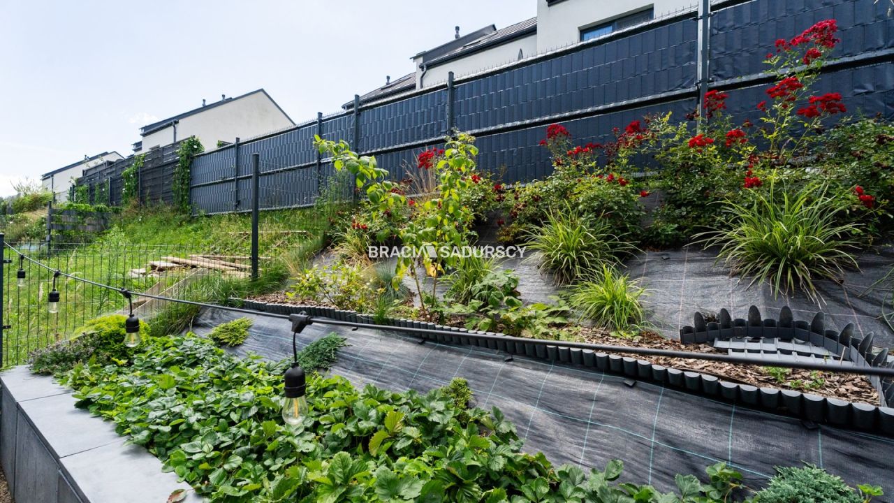 dom szeregowy, 5 pokoi Sułków. Zdjęcie 11