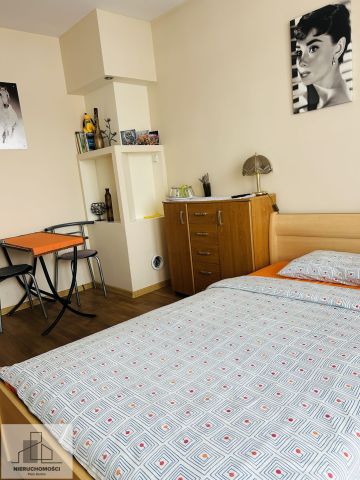 dom szeregowy, 11 pokoi Nikutowo. Zdjęcie 19