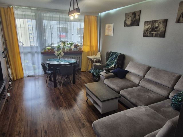 Mieszkanie 3-pokojowe Tychy. Zdjęcie 1