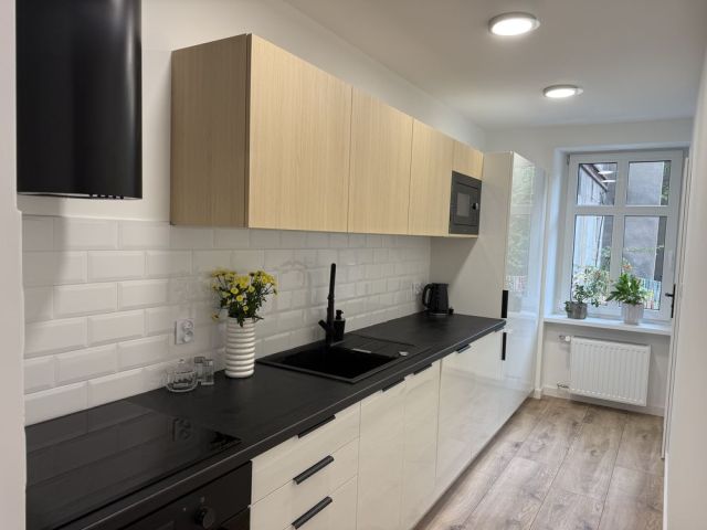 Mieszkanie 4-pokojowe Katowice Śródmieście, ul. Francuska. Zdjęcie 1