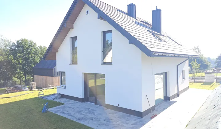 dom wolnostojący, 5 pokoi Brzoskwinia, ul. Akacjowa