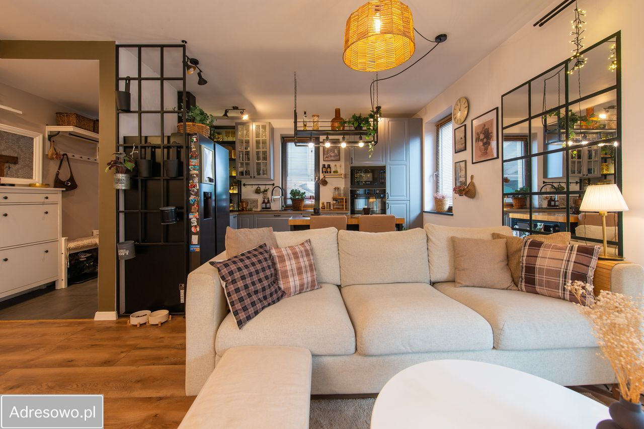 Mieszkanie 3-pokojowe Kozy Centrum, ul. Mostowa. Zdjęcie 2