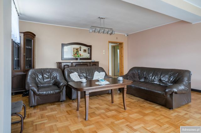 dom wolnostojący, 5 pokoi Częstochowa Grabówka, ul. Spartakusa. Zdjęcie 1