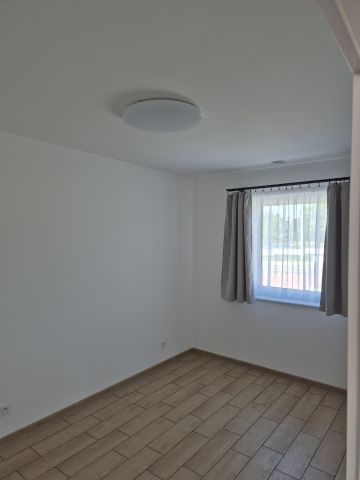 Mieszkanie 4-pokojowe Mikołów Reta Śmiłowicka, ul. Mieczysława Dzieńdziela. Zdjęcie 3