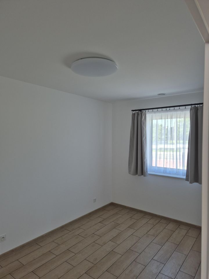 Mieszkanie 4-pokojowe Mikołów Reta Śmiłowicka, ul. Mieczysława Dzieńdziela. Zdjęcie 3