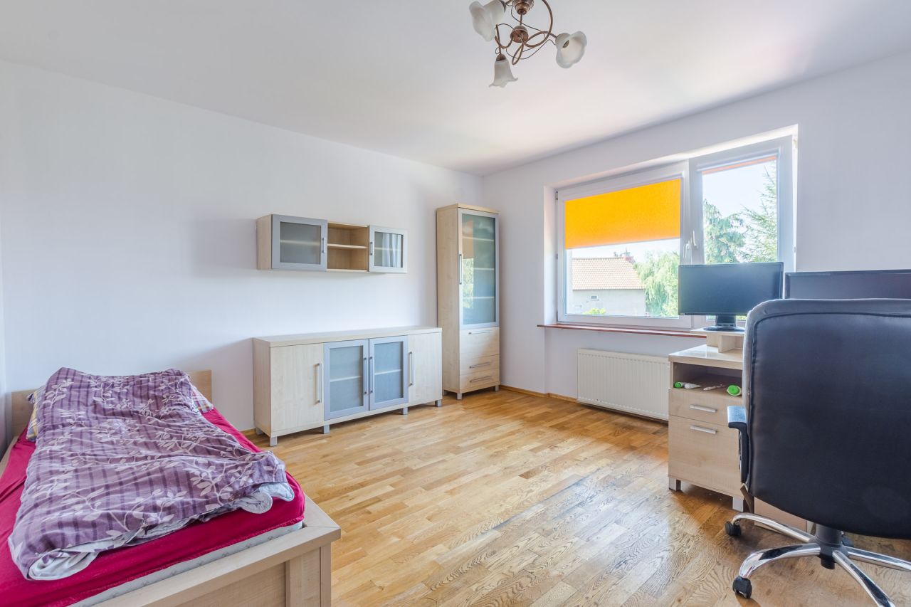 dom wolnostojący, 5 pokoi Pszczółki, ul. Adama Mickiewicza. Zdjęcie 17