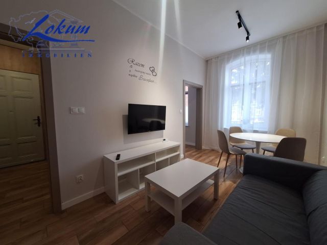 Mieszkanie 3-pokojowe Leszno, ul. Przemysłowa. Zdjęcie 1