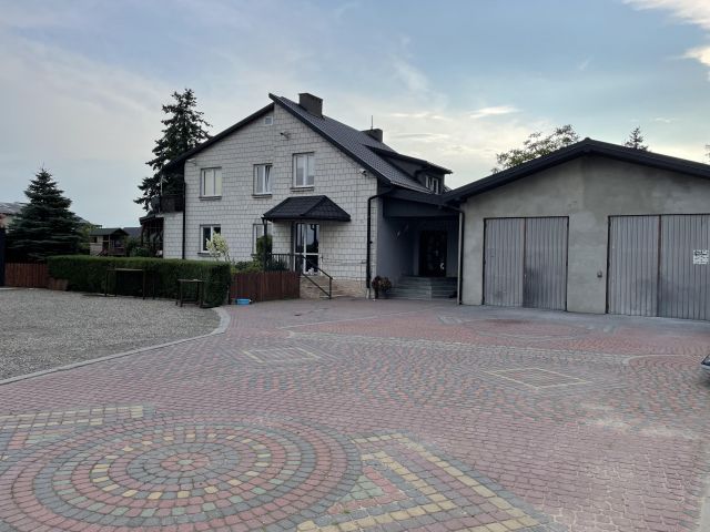 dom wolnostojący, 5 pokoi Radom Janiszpol, ul. Juliusza Słowackiego. Zdjęcie 1