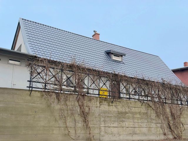 dom wolnostojący, 6 pokoi Kamienna Góra Daleszów Dolny, ul. Wiejska. Zdjęcie 1