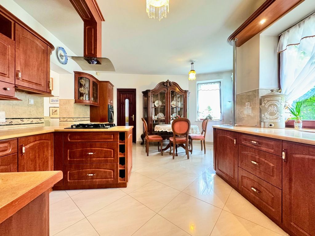 dom wolnostojący, 5 pokoi Dąbrówki. Zdjęcie 14