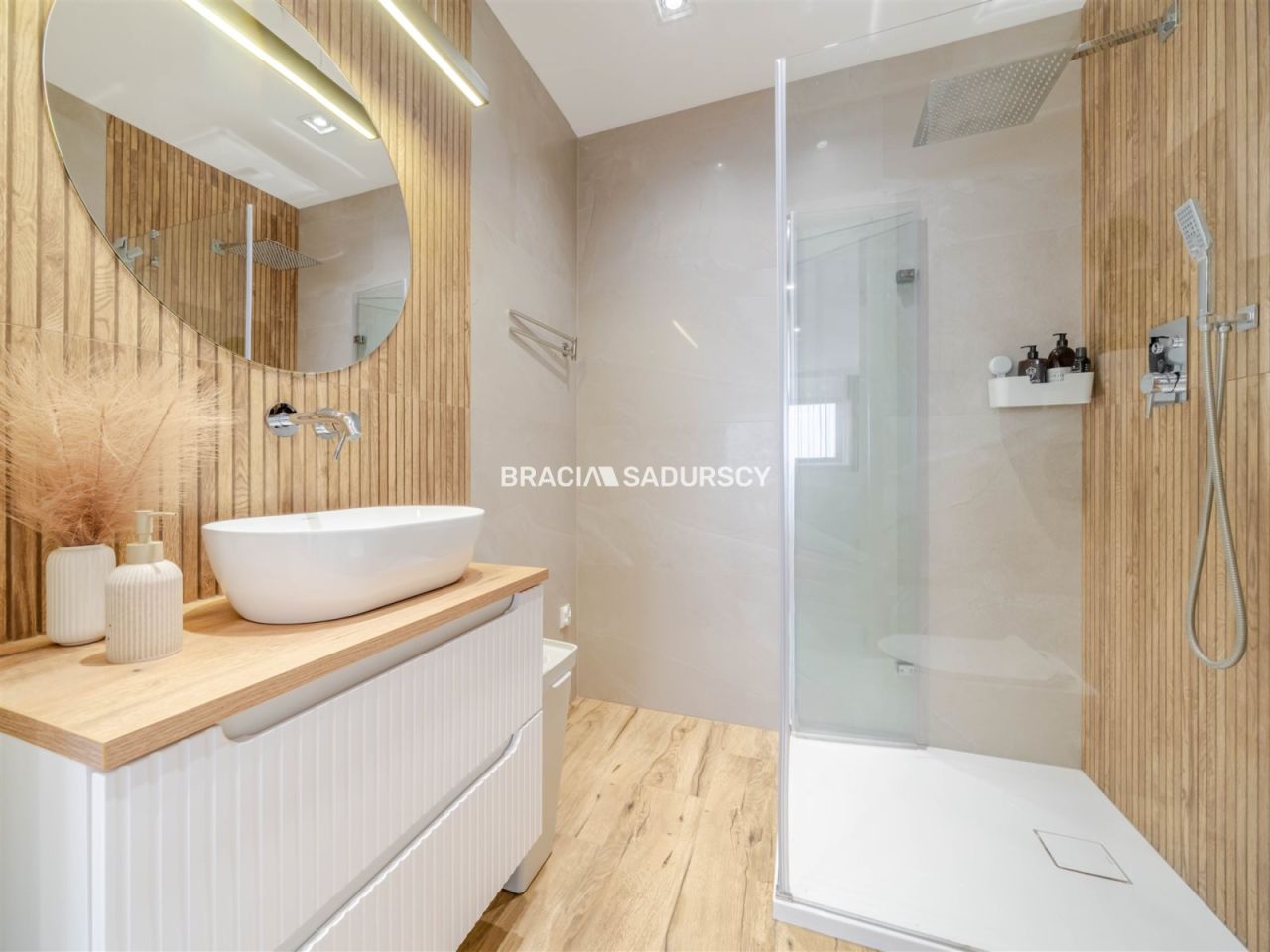 dom wolnostojący, 6 pokoi Młodziejowice. Zdjęcie 9