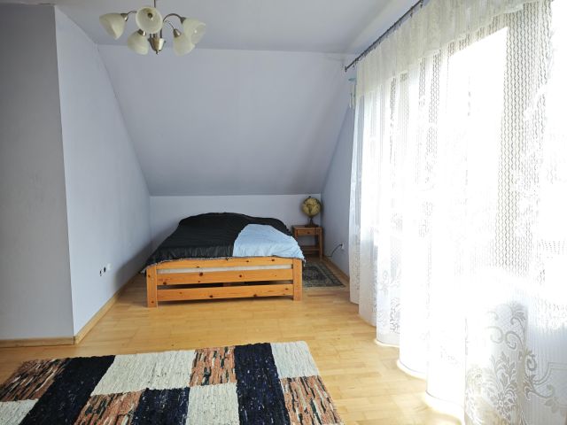 dom wolnostojący, 5 pokoi Młyniec. Zdjęcie 22