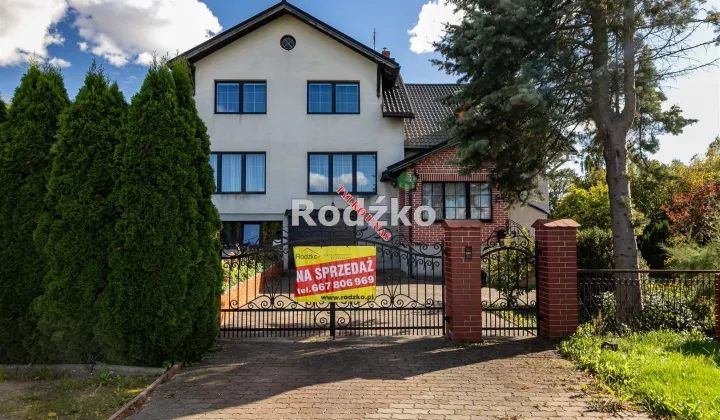 dom wolnostojący, 6 pokoi Skórcz, ul. Pomorska