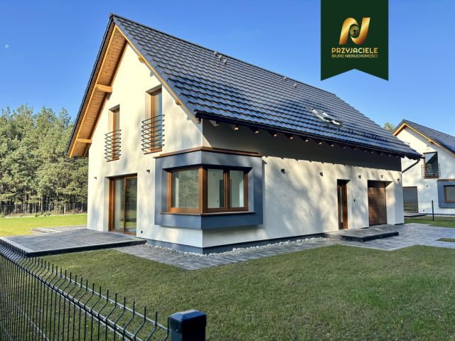 dom wolnostojący, 6 pokoi Stężyca. Zdjęcie 1
