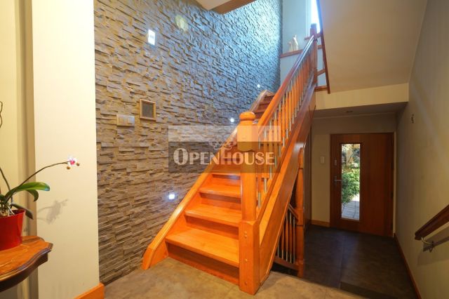 dom wolnostojący, 8 pokoi Bucze. Zdjęcie 8