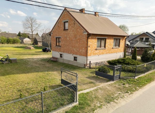 dom wolnostojący, 4 pokoje Jarnuty. Zdjęcie 1