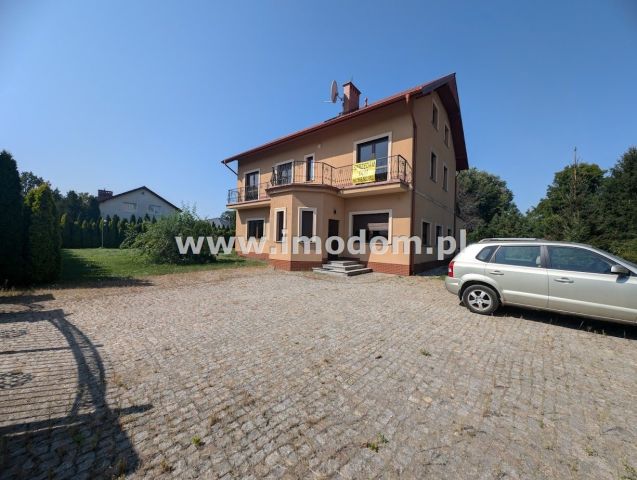 bliźniak, 6 pokoi Strzegom. Zdjęcie 1