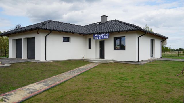 dom wolnostojący, 4 pokoje Łochowo, ul. Władysława Reymonta. Zdjęcie 1