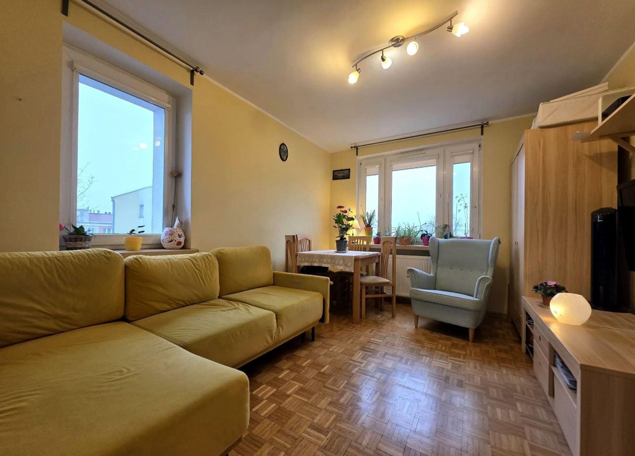 Mieszkanie 3-pokojowe Otwock, ul. Sportowa. Zdjęcie 3