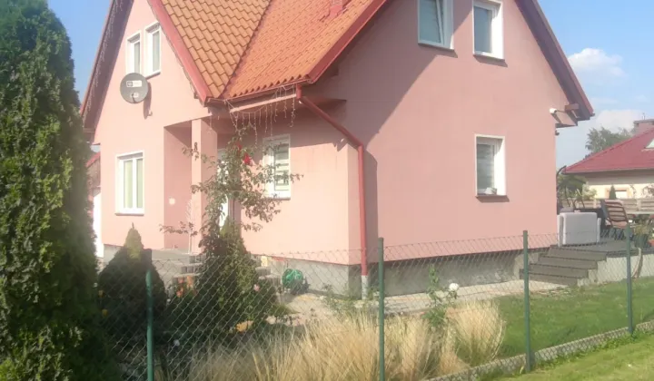 dom wolnostojący, 4 pokoje Żarów, ul. Kasztanowa