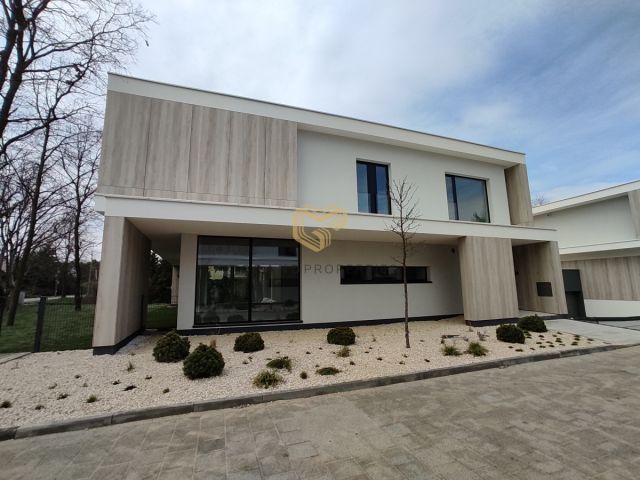 bliźniak, 7 pokoi Konstancin-Jeziorna. Zdjęcie 4