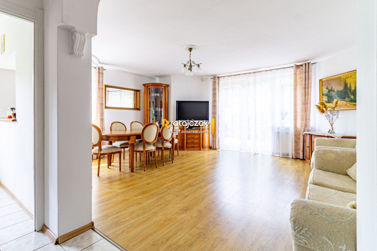 dom wolnostojący, 5 pokoi Gdynia Dąbrowa. Zdjęcie 3