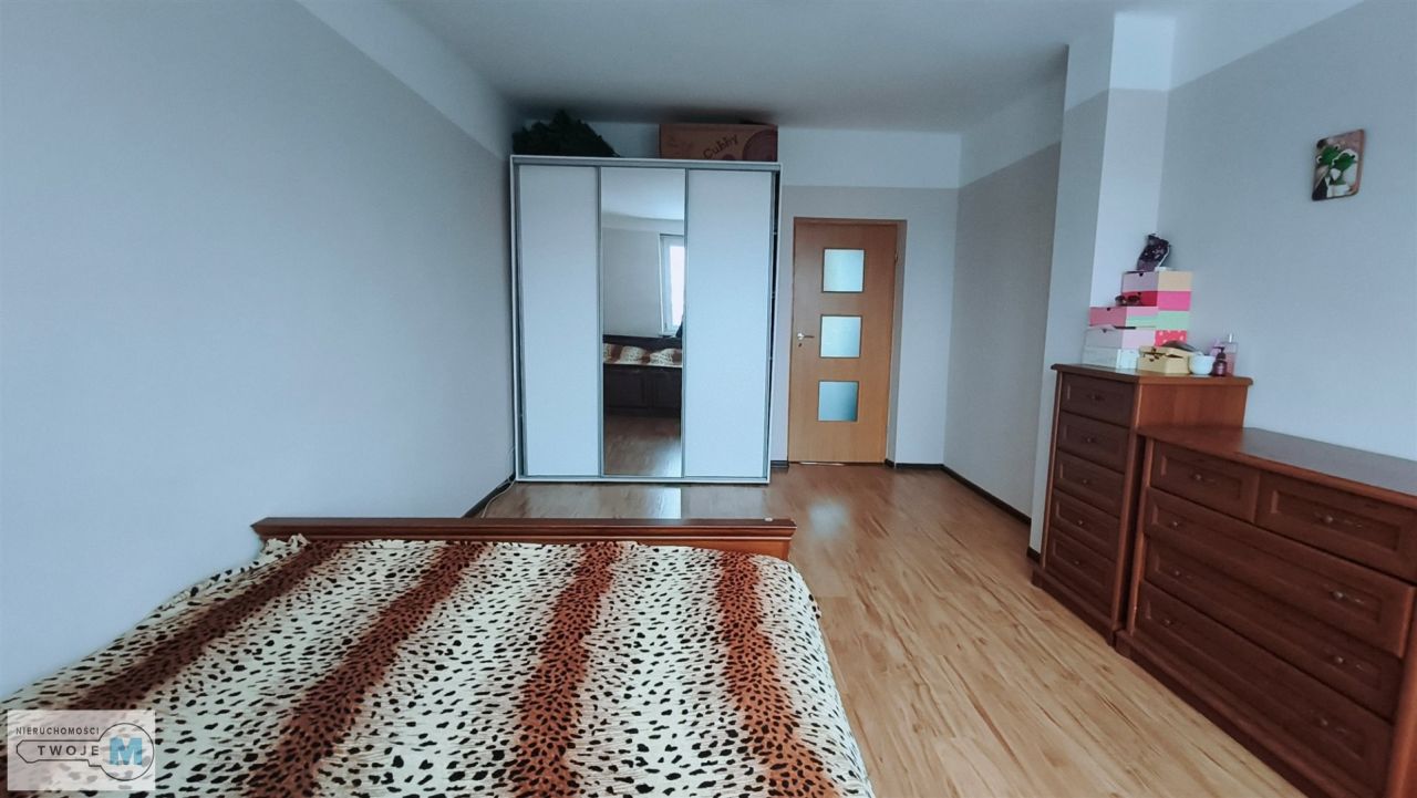 Mieszkanie 3-pokojowe Kielce Sady. Zdjęcie 3