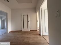 Mieszkanie 5-pokojowe Jasienica. Zdjęcie 4