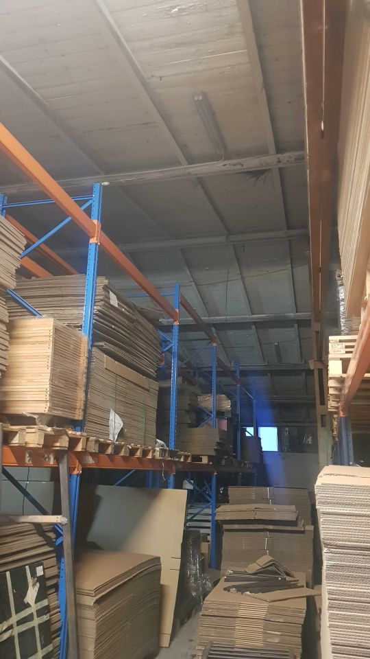 Hala/magazyn Reńska Wieś. Zdjęcie 3