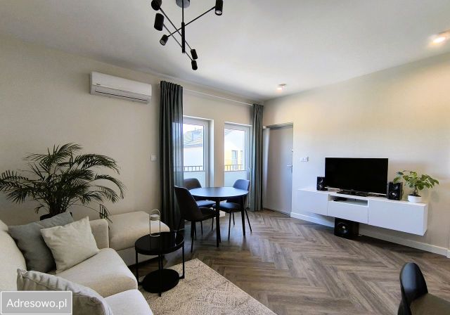 Mieszkanie 3-pokojowe Jakubowice Konińskie, ul. Dębina. Zdjęcie 1