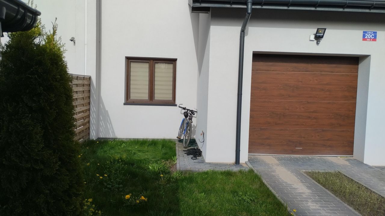 dom szeregowy Grodzisk Mazowiecki Centrum, ul. 3 Maja. Zdjęcie 2