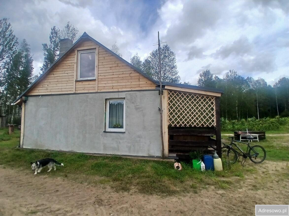 dom wolnostojący, 2 pokoje Gródek. Zdjęcie 2