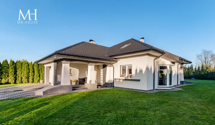 dom wolnostojący, 5 pokoi Pabianice