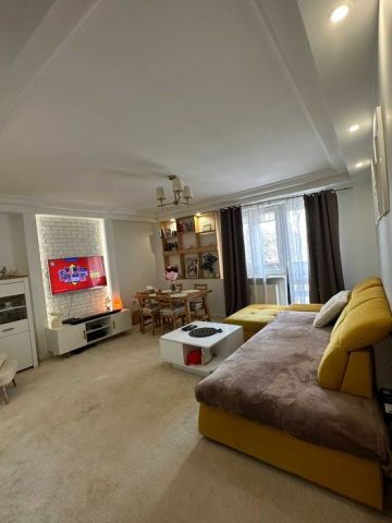 Mieszkanie 3-pokojowe Wyszków. Zdjęcie 1