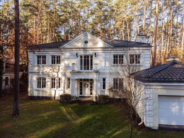 dom wolnostojący, 6 pokoi Magdalenka. Zdjęcie 1