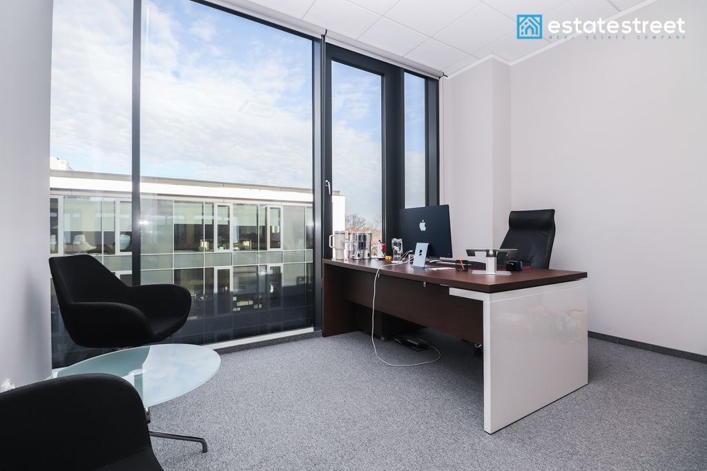 Biuro Kraków Łagiewniki-Borek Fałęcki, ul. Józefa Marcika. Zdjęcie 5