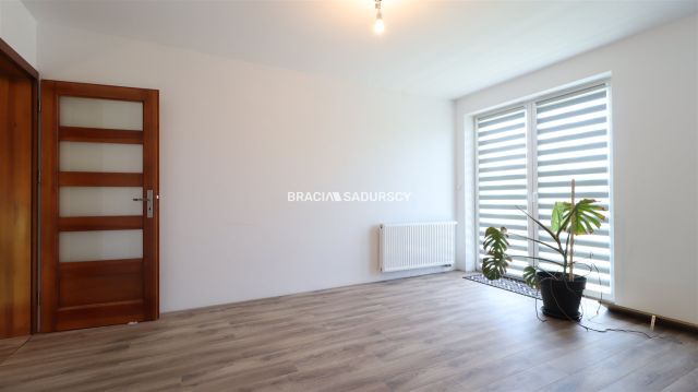 dom wolnostojący, 5 pokoi Poręba Spytkowska, ul. Graniczna. Zdjęcie 14