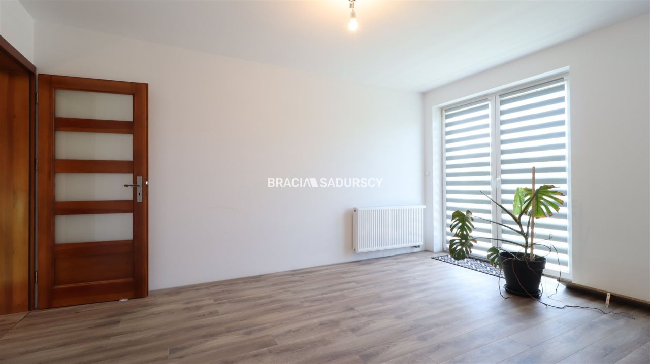 dom wolnostojący, 5 pokoi Poręba Spytkowska, ul. Graniczna. Zdjęcie 14
