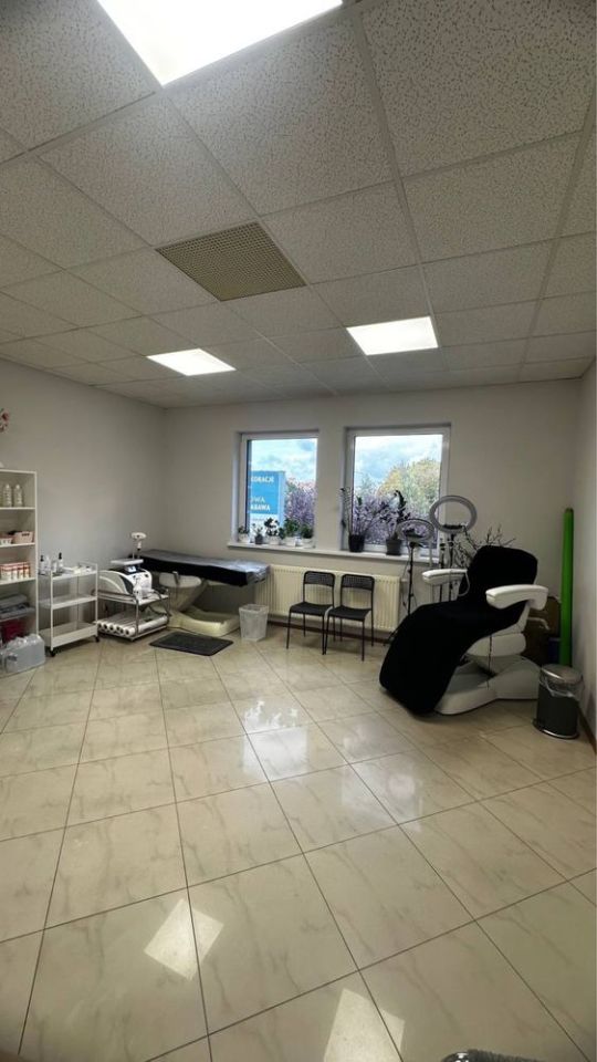 Lokal Leszno, al. Aleje Konstytucji 3 Maja. Zdjęcie 6