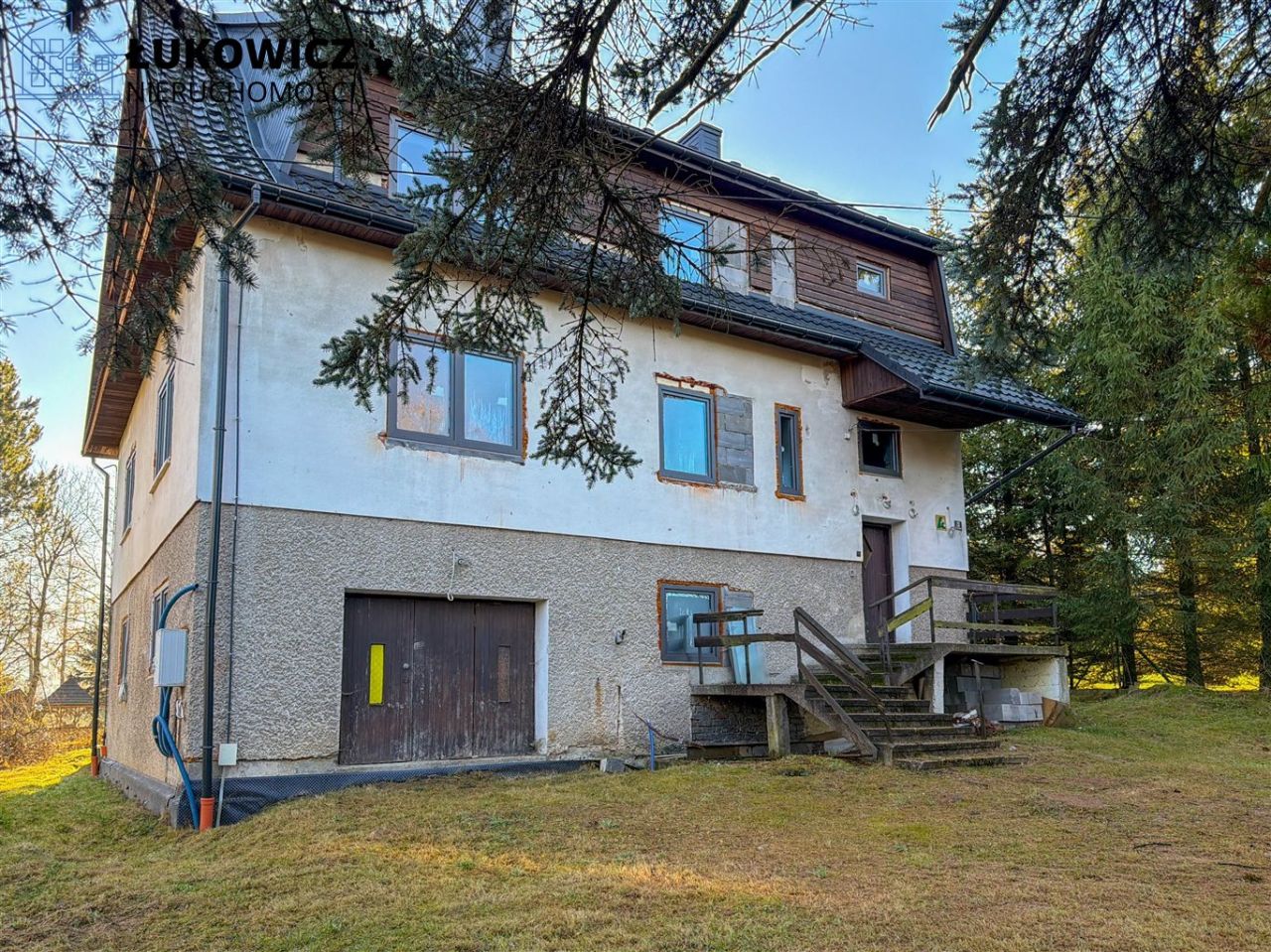 dom wolnostojący, 15 pokoi Jeleśnia. Zdjęcie 31