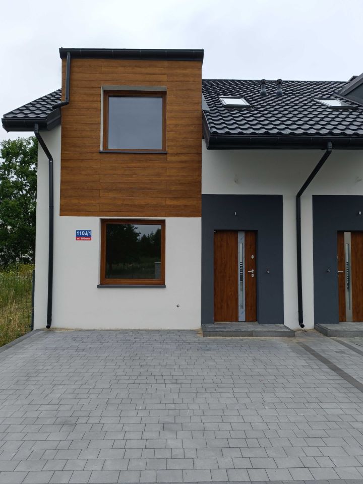 dom szeregowy, 5 pokoi Bobrowiec, ul. Główna. Zdjęcie 1