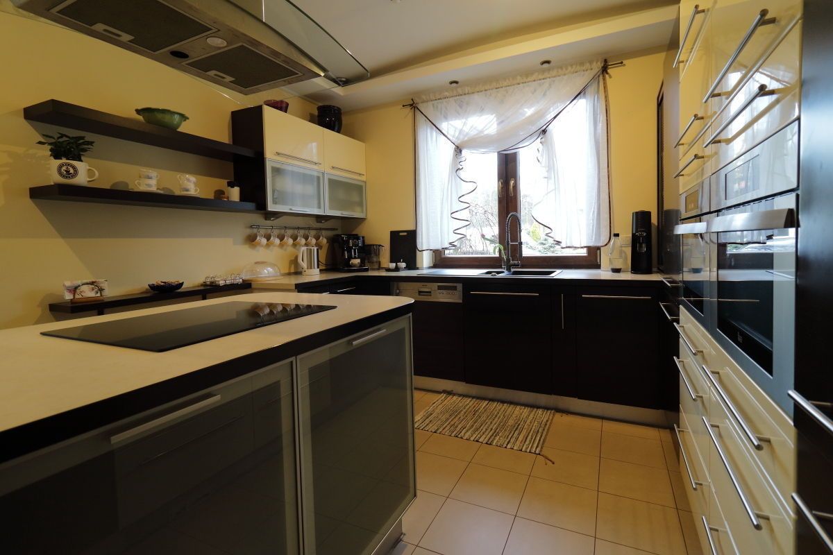 dom wolnostojący, 5 pokoi Wierzyce, os. pod Sosnami. Zdjęcie 4