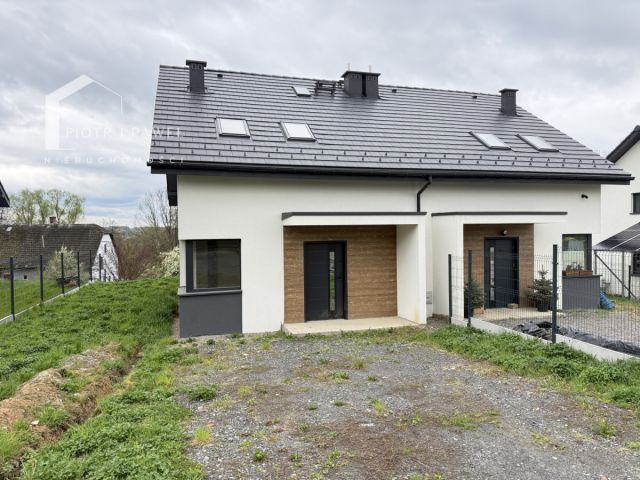 bliźniak, 5 pokoi Bielsko-Biała Komorowice Krakowskie, ul. Dumna. Zdjęcie 1