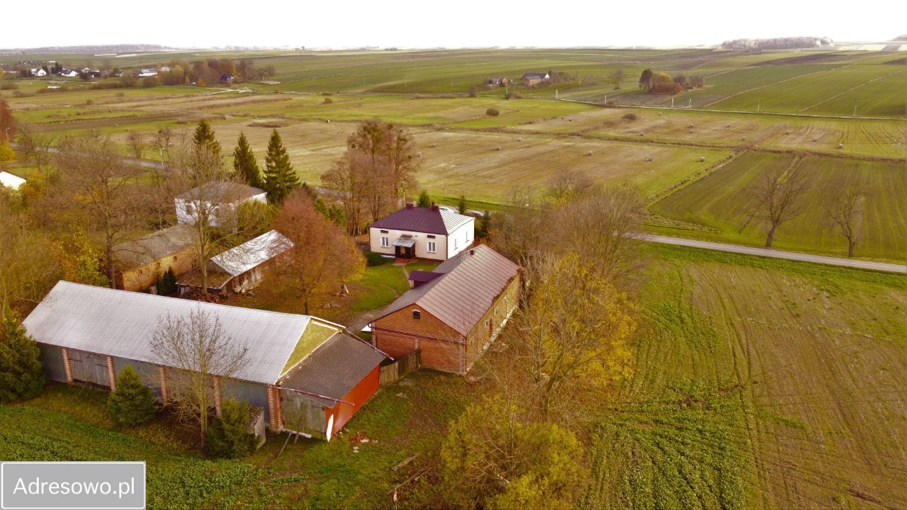 dom wolnostojący, 4 pokoje Typin. Zdjęcie 12