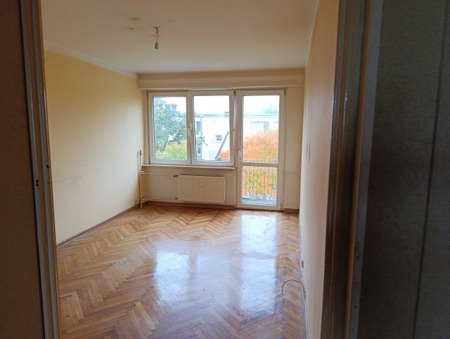 Mieszkanie 4-pokojowe Piotrków Trybunalski, ul. Poprzeczna. Zdjęcie 1